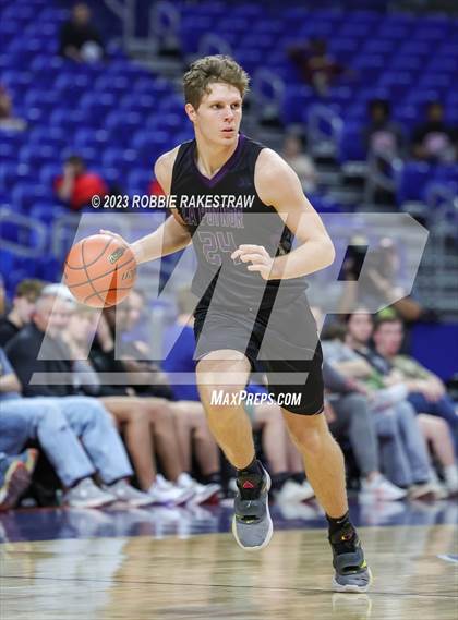 Thumbnail 2 in Lipan vs. LaPoynor (UIL 2A Basketball State Final) photogallery.