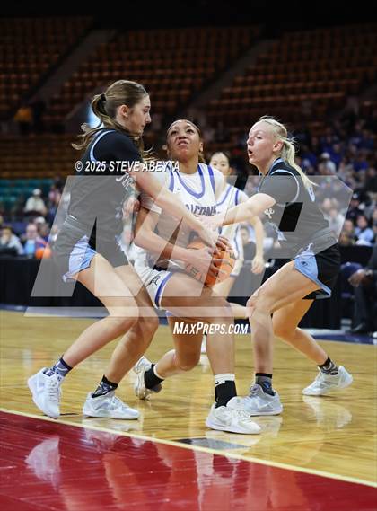 Thumbnail 1 in Riverdale Ridge vs. Highlands Ranch (CHSAA 6A Great 8) photogallery.