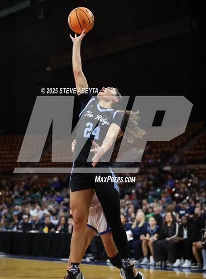 Thumbnail 2 in Riverdale Ridge vs. Highlands Ranch (CHSAA 6A Great 8) photogallery.