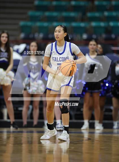 Thumbnail 2 in Riverdale Ridge vs. Highlands Ranch (CHSAA 6A Great 8) photogallery.