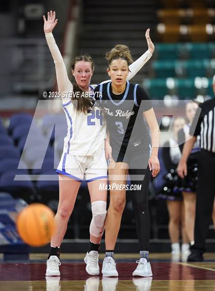 Thumbnail 2 in Riverdale Ridge vs. Highlands Ranch (CHSAA 6A Great 8) photogallery.