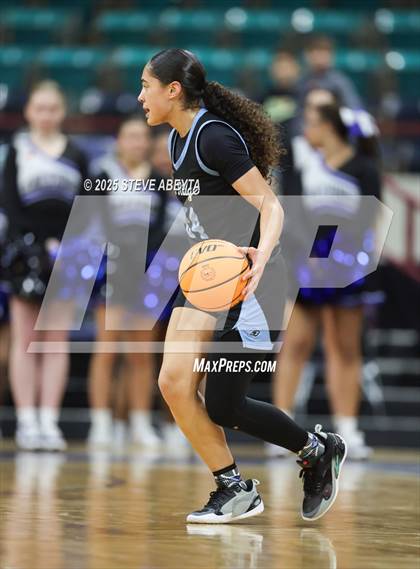 Thumbnail 2 in Riverdale Ridge vs. Highlands Ranch (CHSAA 6A Great 8) photogallery.