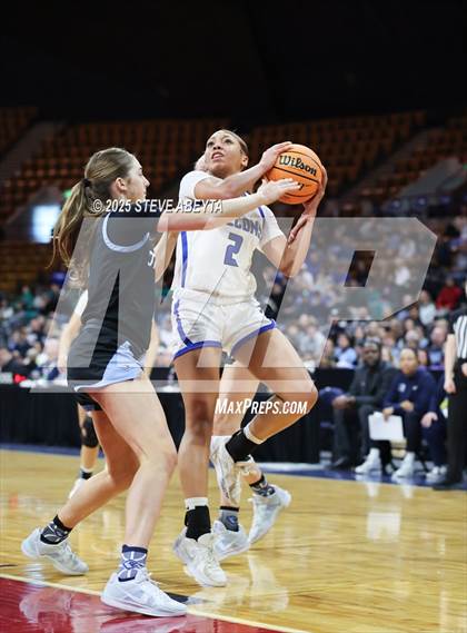 Thumbnail 2 in Riverdale Ridge vs. Highlands Ranch (CHSAA 6A Great 8) photogallery.