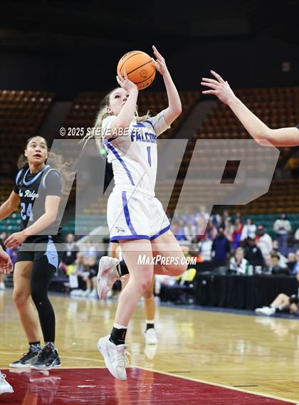 Thumbnail 2 in Riverdale Ridge vs. Highlands Ranch (CHSAA 6A Great 8) photogallery.