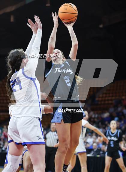 Thumbnail 2 in Riverdale Ridge vs. Highlands Ranch (CHSAA 6A Great 8) photogallery.