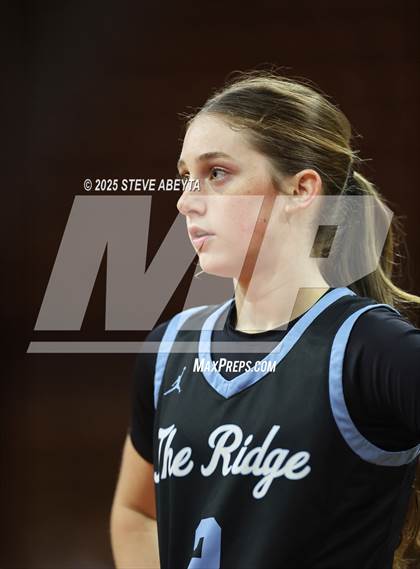 Thumbnail 3 in Riverdale Ridge vs. Highlands Ranch (CHSAA 6A Great 8) photogallery.