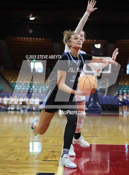 Thumbnail 1 in Riverdale Ridge vs. Highlands Ranch (CHSAA 6A Great 8) photogallery.