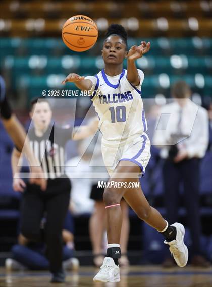 Thumbnail 1 in Riverdale Ridge vs. Highlands Ranch (CHSAA 6A Great 8) photogallery.