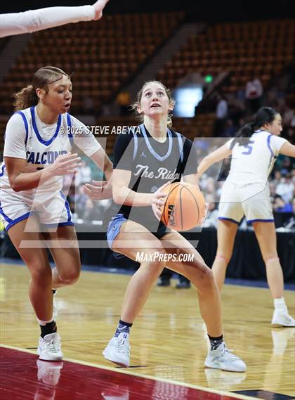Thumbnail 1 in Riverdale Ridge vs. Highlands Ranch (CHSAA 6A Great 8) photogallery.