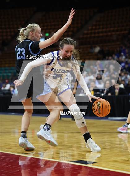 Thumbnail 1 in Riverdale Ridge vs. Highlands Ranch (CHSAA 6A Great 8) photogallery.