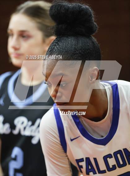 Thumbnail 1 in Riverdale Ridge vs. Highlands Ranch (CHSAA 6A Great 8) photogallery.