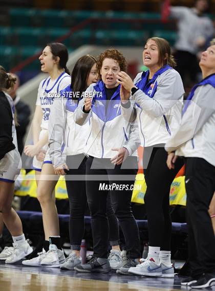 Thumbnail 3 in Riverdale Ridge vs. Highlands Ranch (CHSAA 6A Great 8) photogallery.