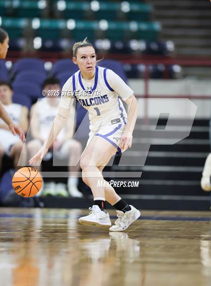 Thumbnail 1 in Riverdale Ridge vs. Highlands Ranch (CHSAA 6A Great 8) photogallery.