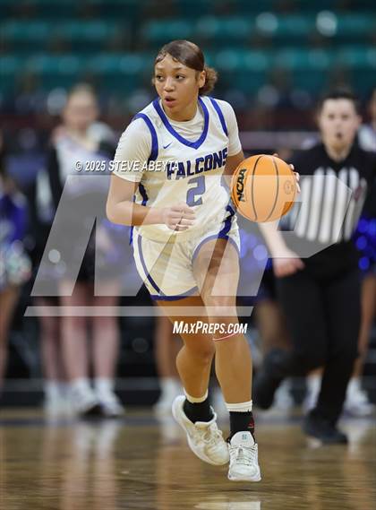 Thumbnail 2 in Riverdale Ridge vs. Highlands Ranch (CHSAA 6A Great 8) photogallery.