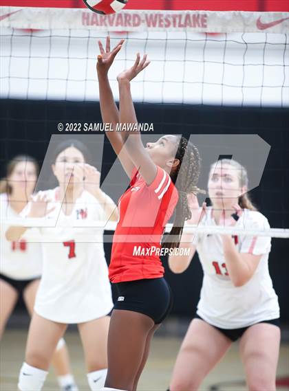 Thumbnail 3 in Village Christian @ Harvard-Westlake photogallery.