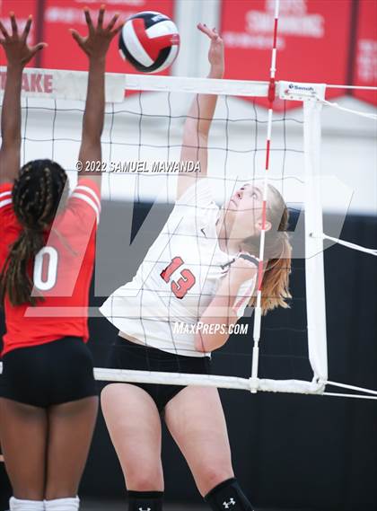 Thumbnail 1 in Village Christian @ Harvard-Westlake photogallery.