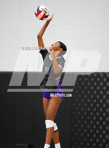Thumbnail 2 in Cactus Shadows @ Millennium (AIA 5A Final) photogallery.