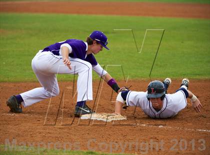 Thumbnail 2 in Lamar @ Boerne (BISD Invitational) photogallery.