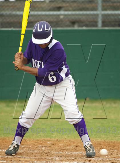 Thumbnail 1 in Lamar @ Boerne (BISD Invitational) photogallery.