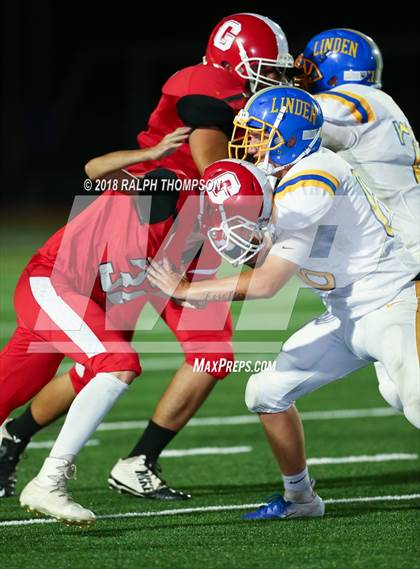 Thumbnail 1 in Galt vs. Linden photogallery.
