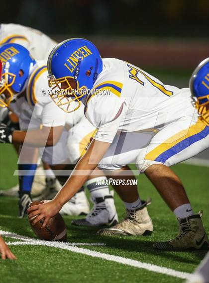 Thumbnail 3 in Galt vs. Linden photogallery.