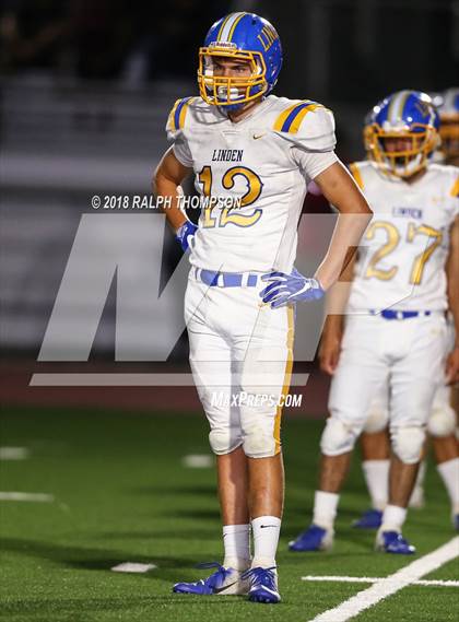 Thumbnail 3 in Galt vs. Linden photogallery.