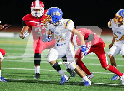 Thumbnail 3 in Galt vs. Linden photogallery.