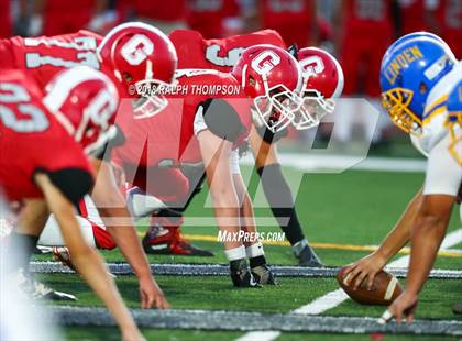 Thumbnail 2 in Galt vs. Linden photogallery.