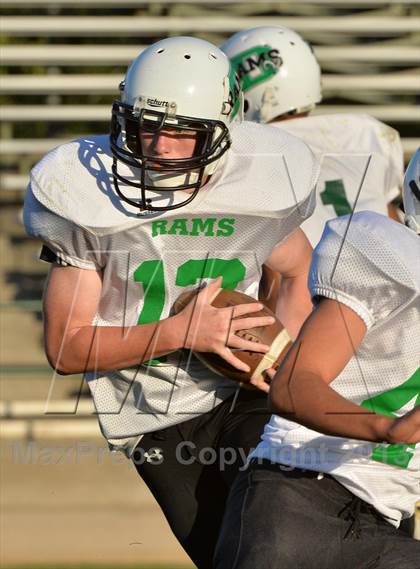 Thumbnail 2 in Dixon @ Mira Loma photogallery.