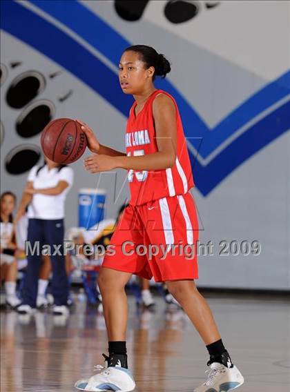 Thumbnail 2 in Mira Loma vs. Milpitas (Bulldog Winter Classic) photogallery.