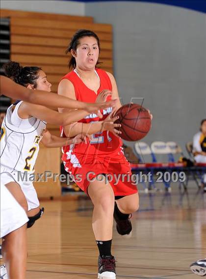 Thumbnail 1 in Mira Loma vs. Milpitas (Bulldog Winter Classic) photogallery.