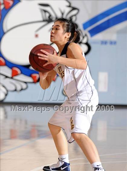 Thumbnail 2 in Mira Loma vs. Milpitas (Bulldog Winter Classic) photogallery.
