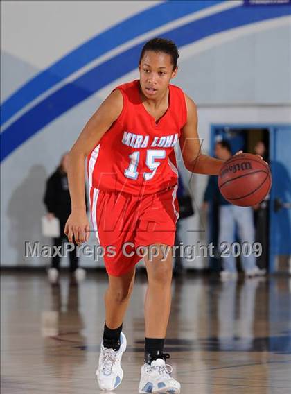 Thumbnail 1 in Mira Loma vs. Milpitas (Bulldog Winter Classic) photogallery.