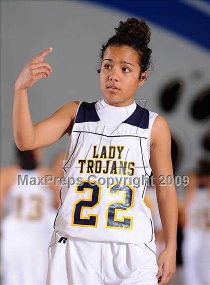 Thumbnail 3 in Mira Loma vs. Milpitas (Bulldog Winter Classic) photogallery.