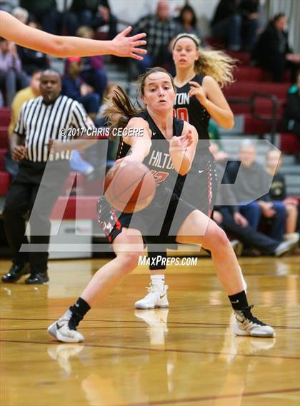 Thumbnail 3 in Hilton vs. Honeoye Falls-Lima photogallery.