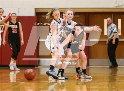 Thumbnail 3 in Hilton vs. Honeoye Falls-Lima photogallery.