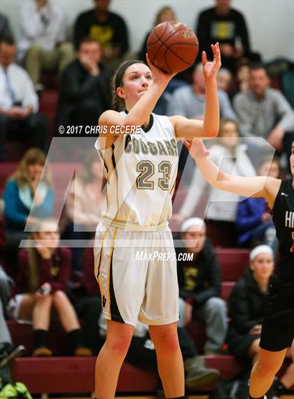 Thumbnail 2 in Hilton vs. Honeoye Falls-Lima photogallery.