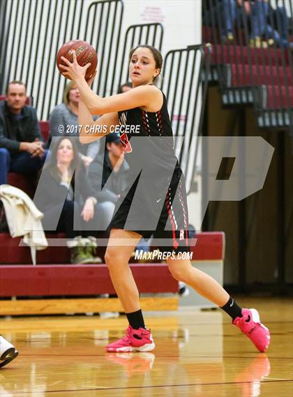 Thumbnail 1 in Hilton vs. Honeoye Falls-Lima photogallery.