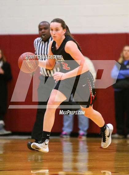 Thumbnail 2 in Hilton vs. Honeoye Falls-Lima photogallery.