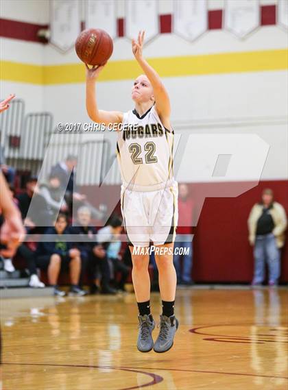 Thumbnail 1 in Hilton vs. Honeoye Falls-Lima photogallery.