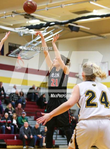 Thumbnail 1 in Hilton vs. Honeoye Falls-Lima photogallery.