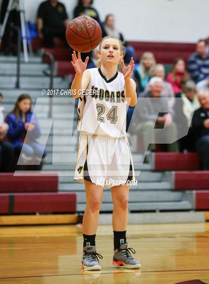 Thumbnail 3 in Hilton vs. Honeoye Falls-Lima photogallery.
