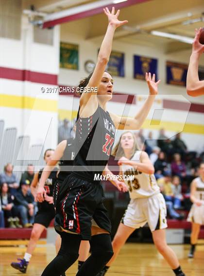 Thumbnail 1 in Hilton vs. Honeoye Falls-Lima photogallery.