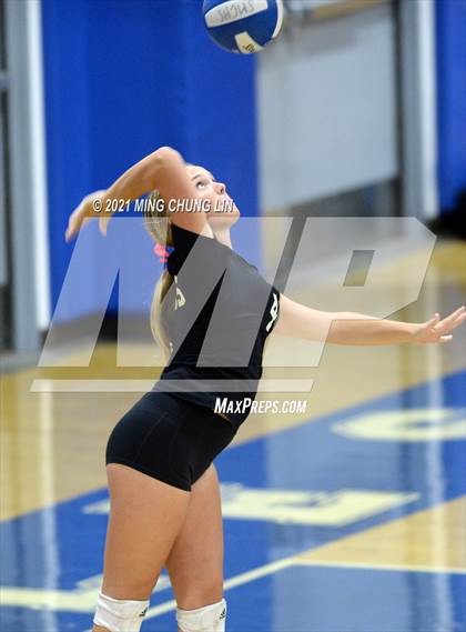 Thumbnail 2 in JSerra Catholic @ Santa Margarita photogallery.