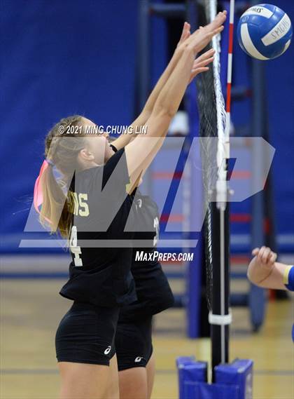 Thumbnail 2 in JSerra Catholic @ Santa Margarita photogallery.