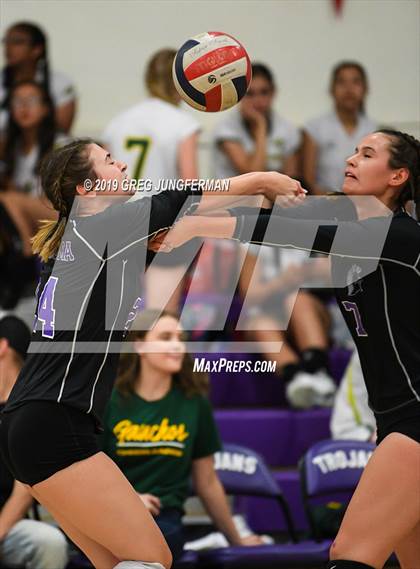Thumbnail 2 in Casa Grande @ Petaluma photogallery.