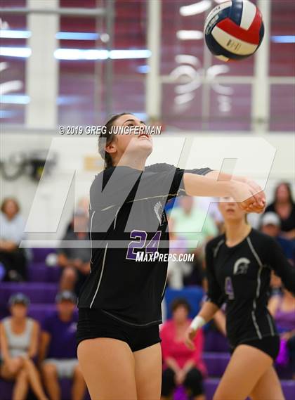 Thumbnail 1 in Casa Grande @ Petaluma photogallery.