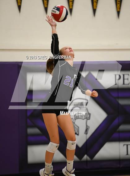 Thumbnail 1 in Casa Grande @ Petaluma photogallery.