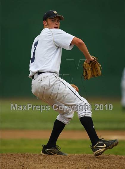Thumbnail 3 in Central Catholic vs. Escalon (CIF SJS D5 Final) photogallery.