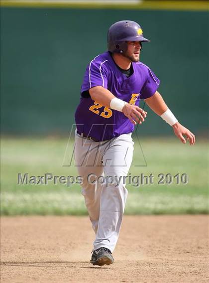Thumbnail 2 in Central Catholic vs. Escalon (CIF SJS D5 Final) photogallery.